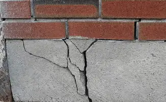 Concrete foundation with serious structural damage in Phoenix, AZ